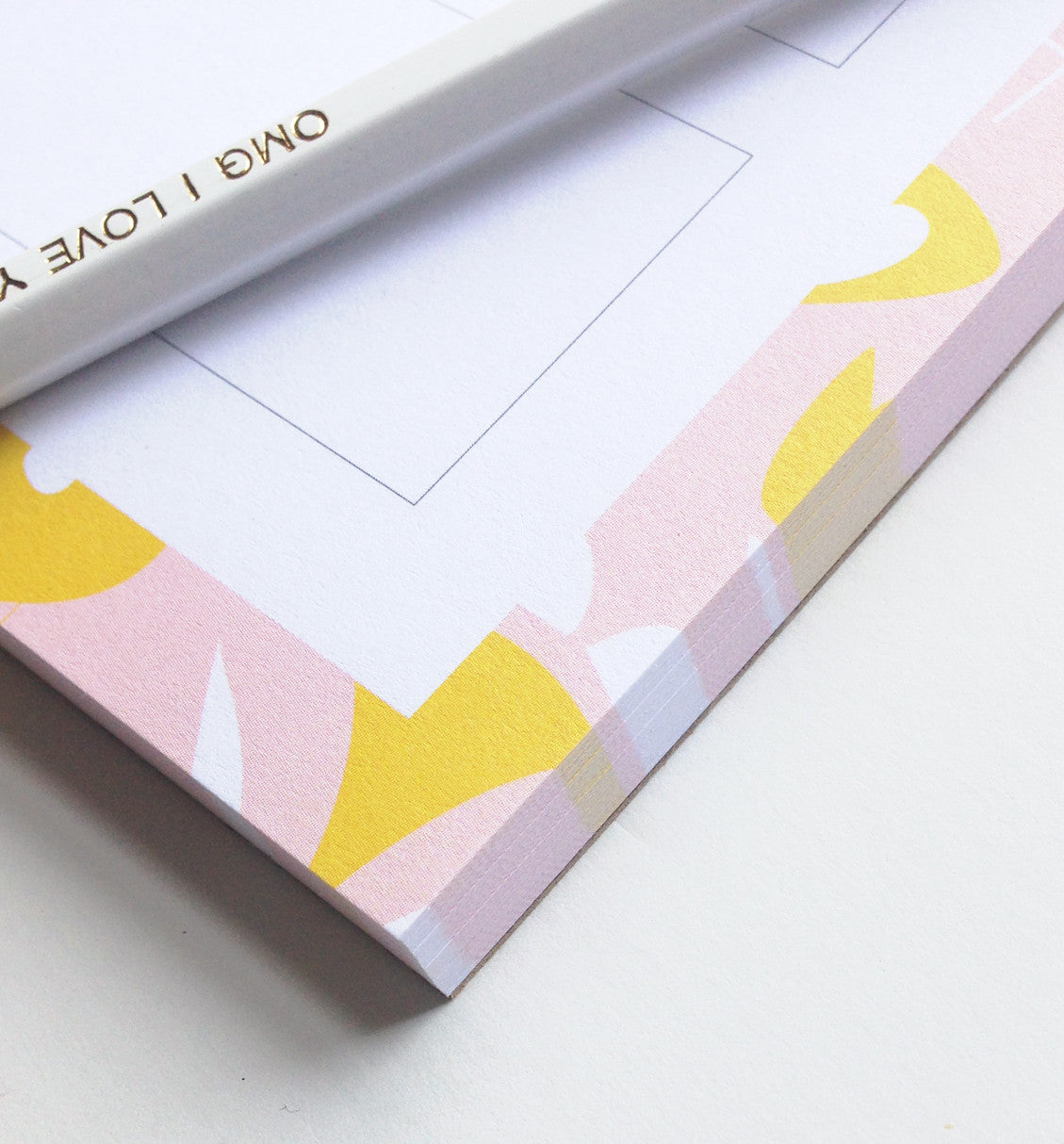 Modern Floral Daily Plan Notepad